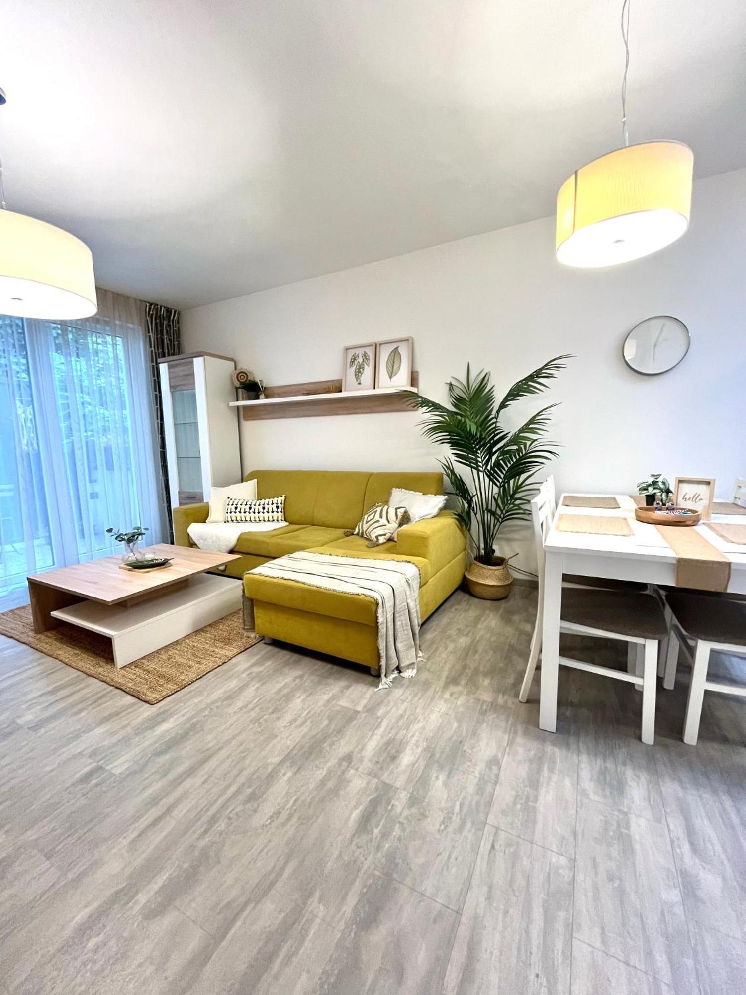 The Elite Suite Downtown 2- Bedroom Apt Ac & Garage Parking Bratysława Zewnętrze zdjęcie